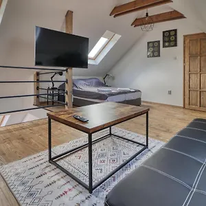 Zenloft Apartman Eger
